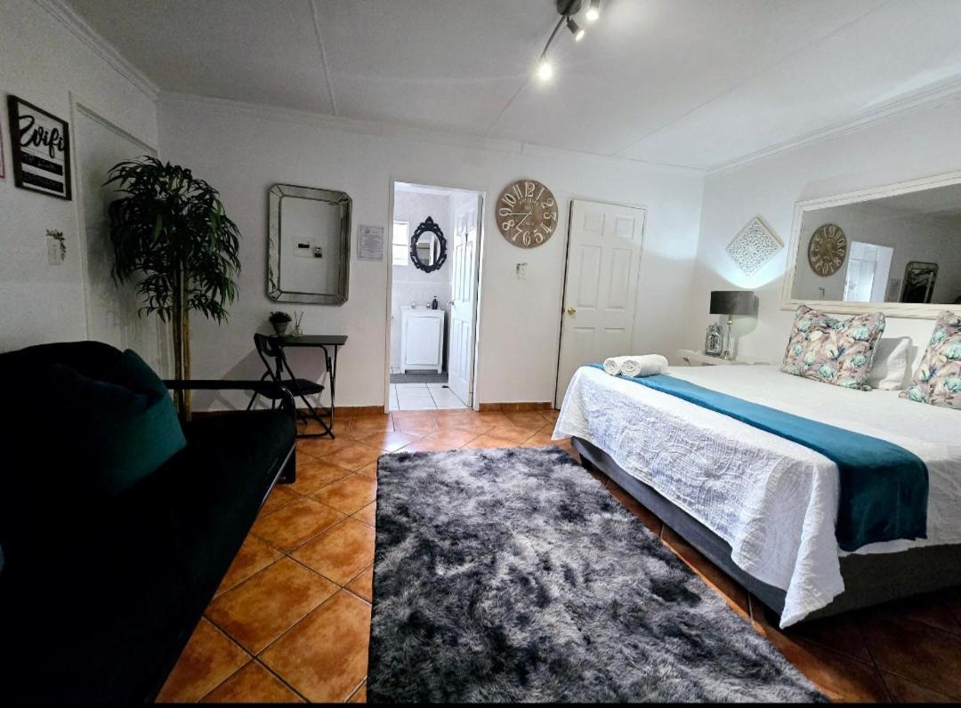 Zhantique Guest House 1- Unit 5 ボックスバーグ エクステリア 写真